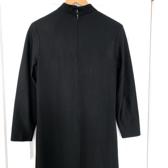 Vintage 1970’s mock-neck shift dress, black with floral design sm/med fit - Picture 7 of 11